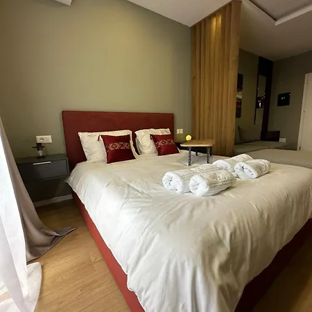 Appartement Urban Charm With Balcony Tirana