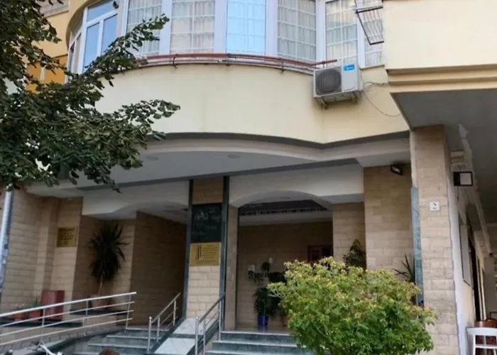 Διαμέρισμα Urban Charm With Balcony Τίρανα